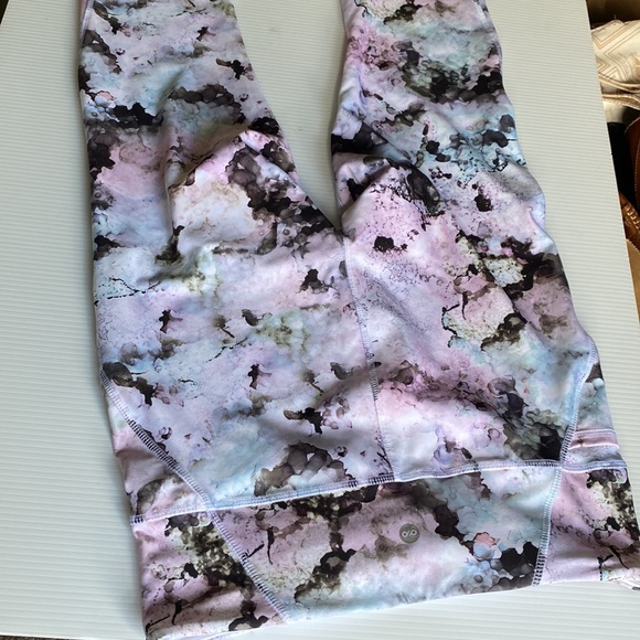 Dip size large exercise colorful leggings NWT - Picture 9 of 9